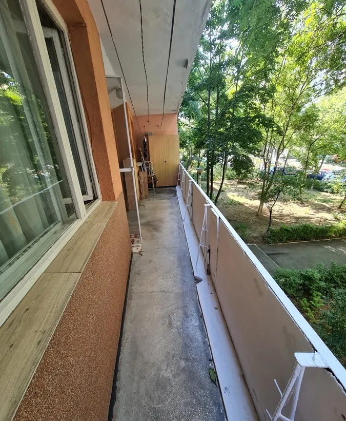 Crangasi Giulesti Apartament 2 camere etaj 1 clasa 2 risc seismic