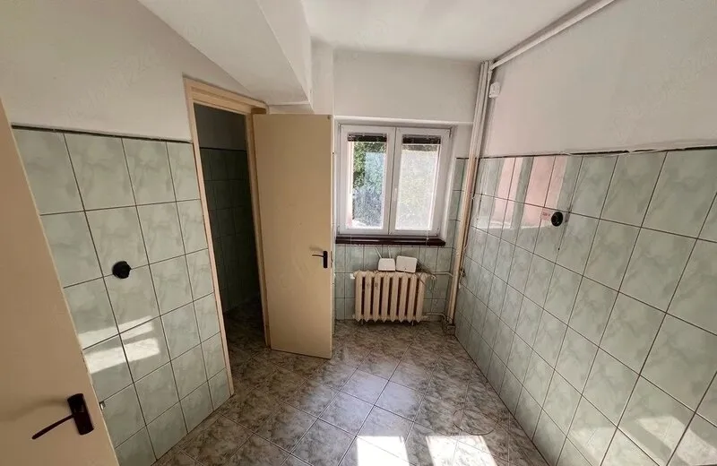 Mosilor Obor et 1 bl 1980 decomandat 2 min Metrou
