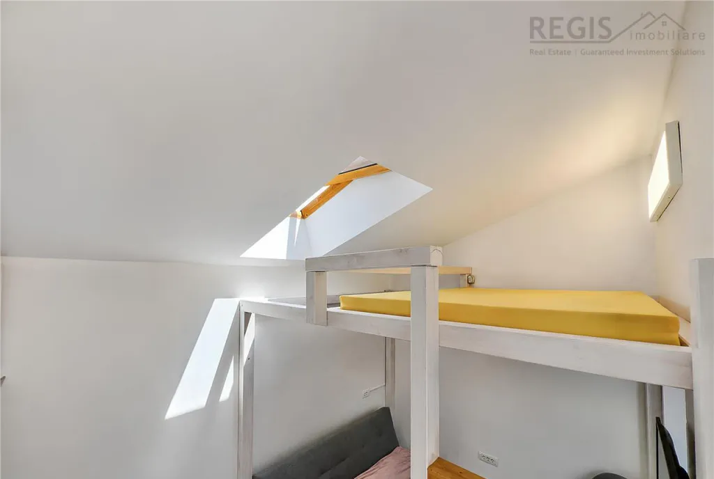 Studio tip loft cu terasa in Centrul Istoric langa primarie