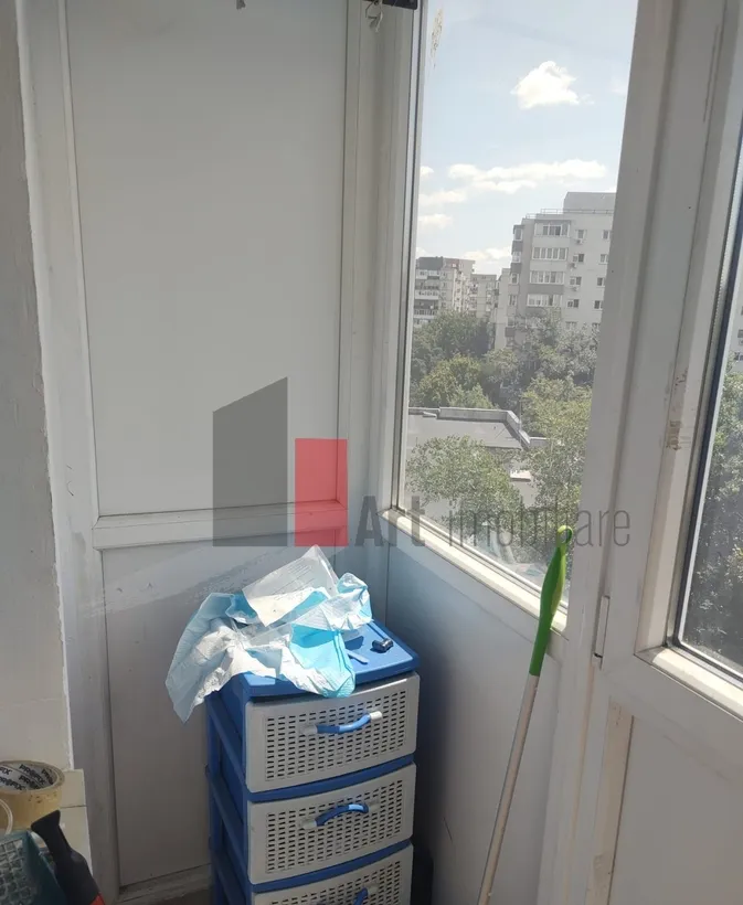 Metrou Lujerului vanzare apartament decomandat 2 camere