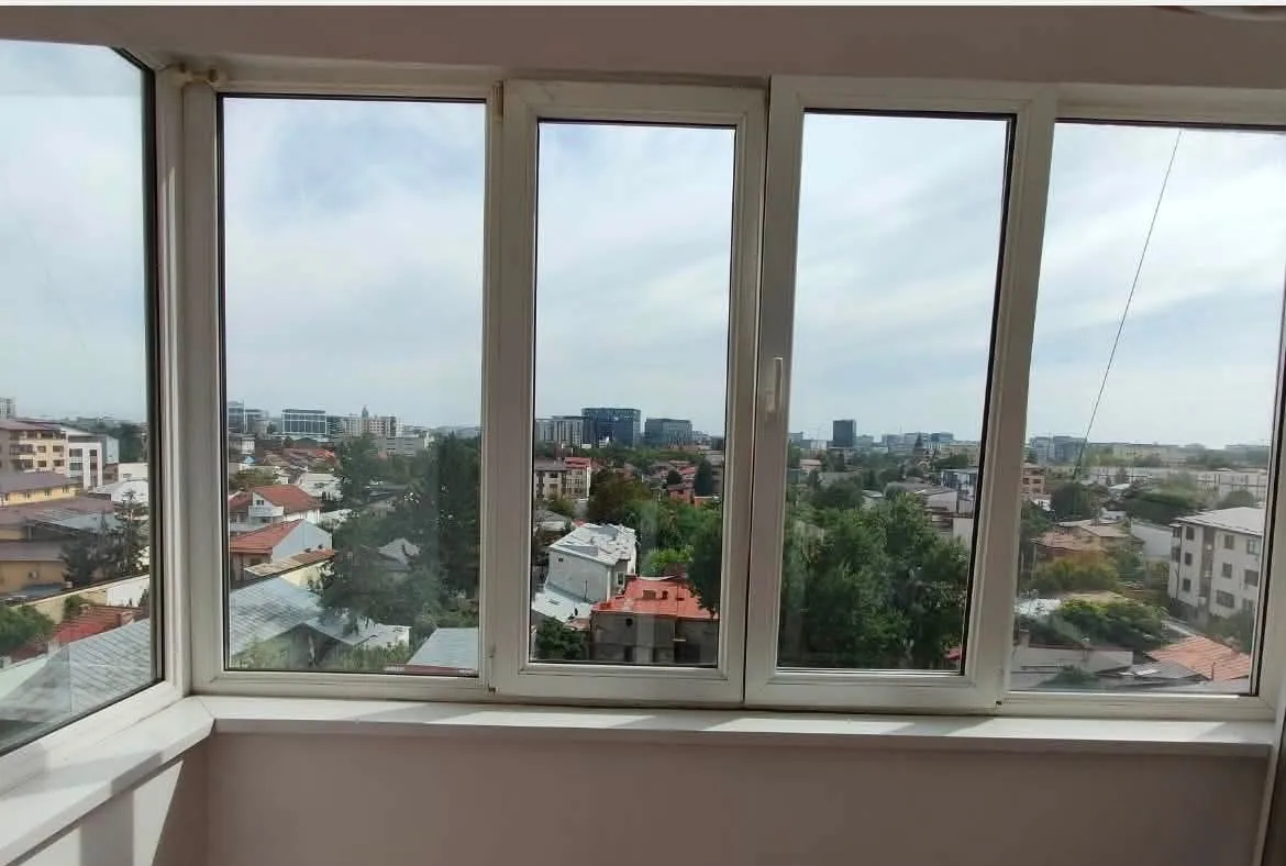 Crangasi apartament 3 camere 76 mp mobilat si utilat la 8 minute de metrou