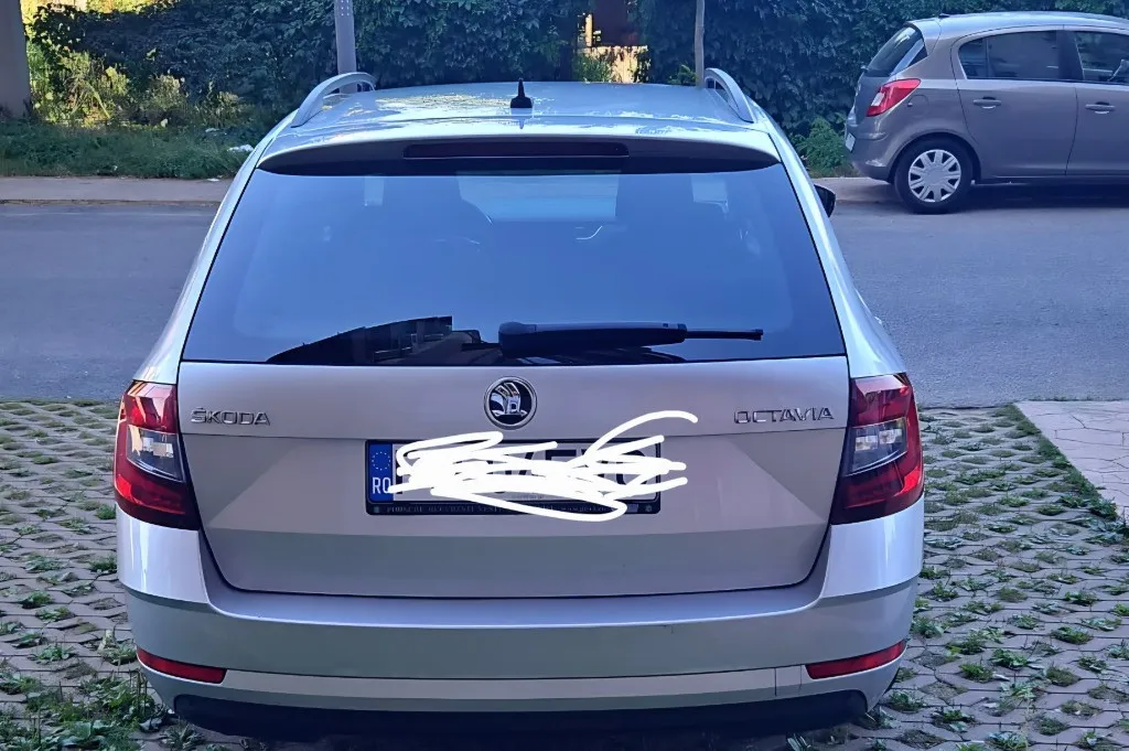 Skoda Octavia Combi Break 1 6 TDI 2020 ndash Unic proprietar 8 300 eur