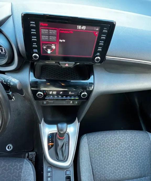 Toyota Yaris Cross - Active Hybrid 18 900 eur