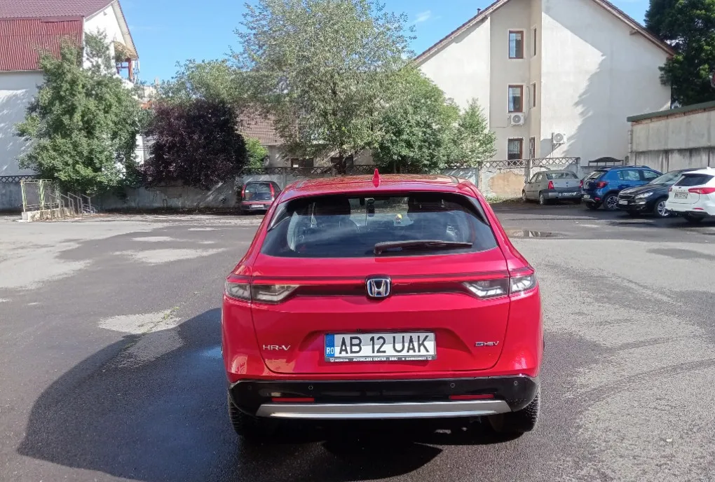 HONDA H-RV HIBRID 22 000 eur