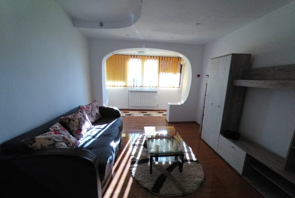 Inchiriez apartament cu 2 camere Tiglina 2