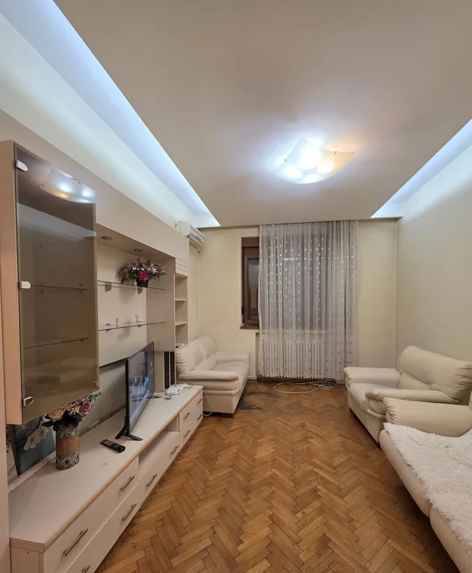 Maria Rosetti/ stradal pretabil si pentru investitie