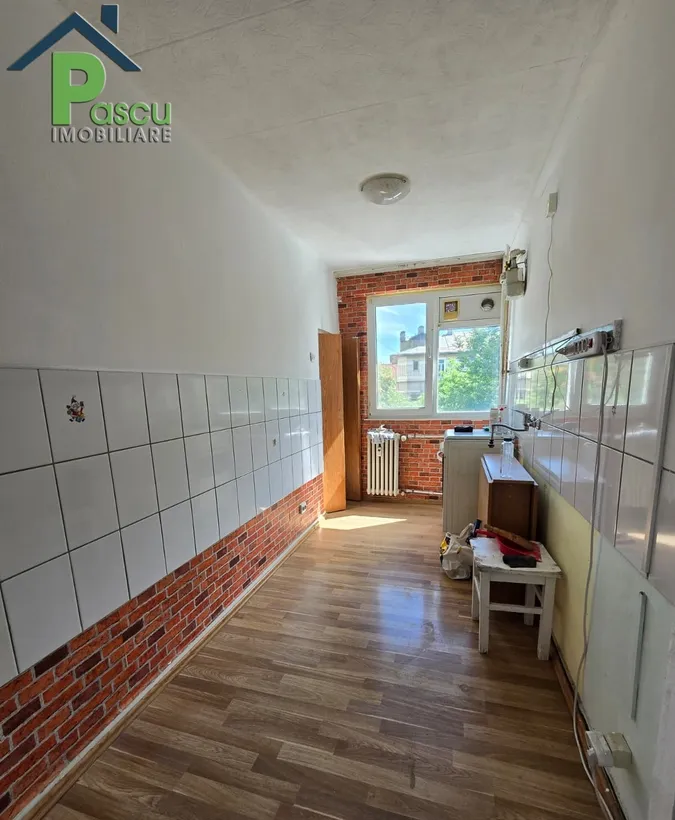 Eroii Revolutiei langa metrou str Constantin Manescu apartament 2 camere