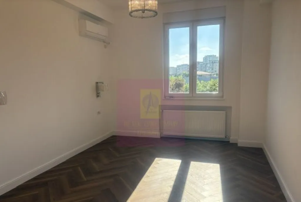 Apartament superb renovat integral Drumul Sarii