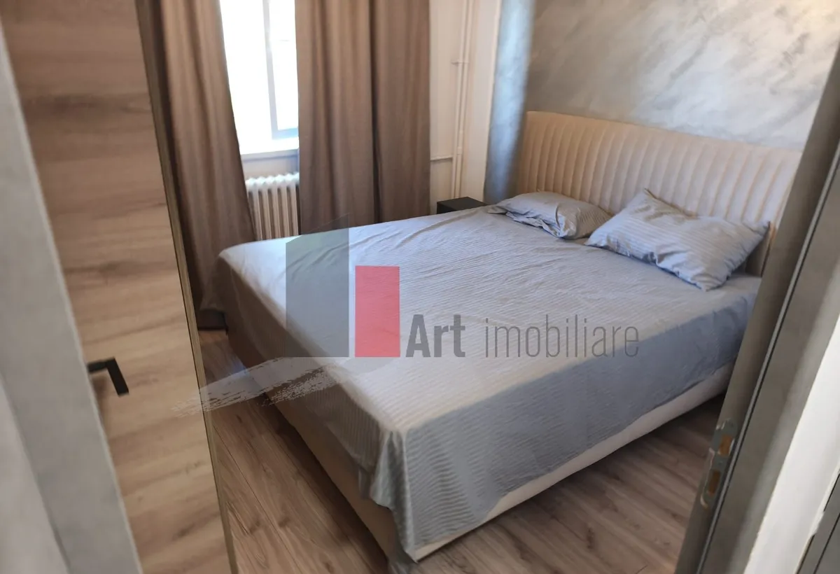 Vanzare apartament 2 camere decomandat Luica