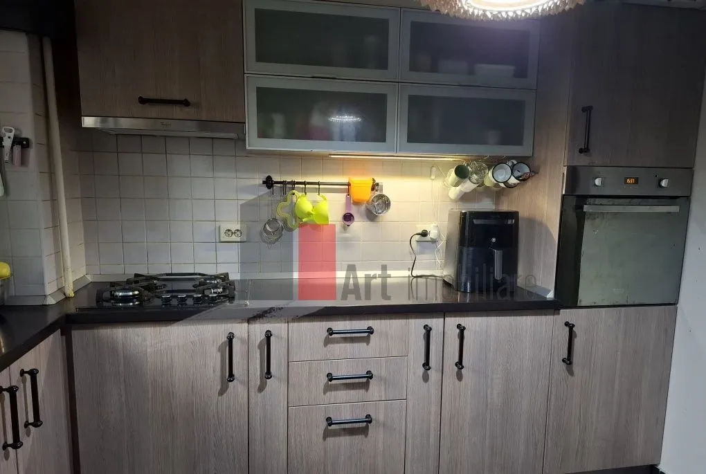 Vanzare apartament 3 camere Obregia