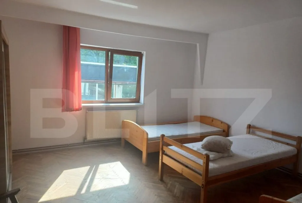 Vila 9 camere teren 700mp in Turda