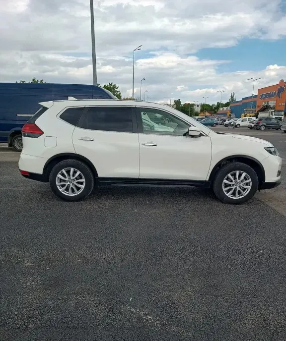 Vanzari autoturisme 11 000 eur
