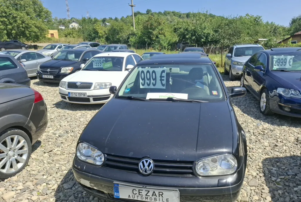 Vw golf 4 an 2004 1 6i 999 eur