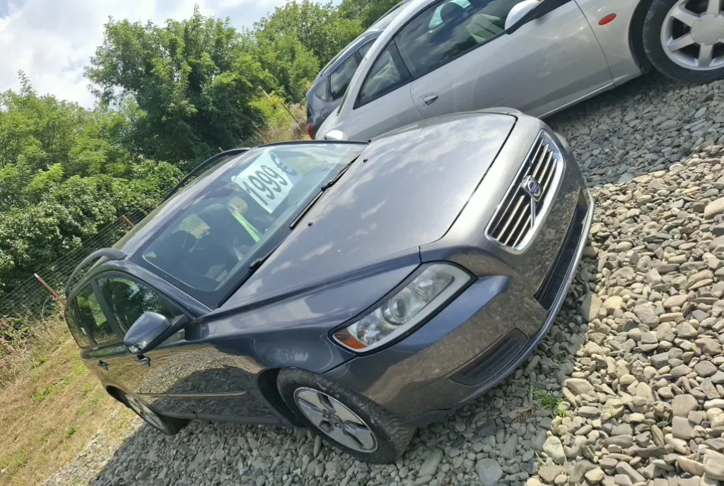 Volvo V50 an 2010 1 6tdi rate cu buletinul 2 499 eur