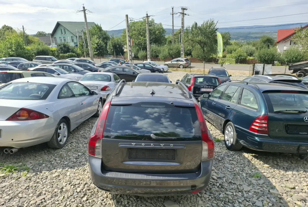 Volvo V50 an 2010 1 6tdi rate cu buletinul 2 499 eur