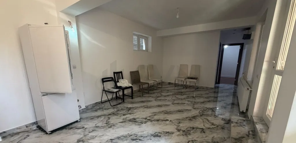 Apartament 3 Camere I Bucurestii Noi I Curte Proprie