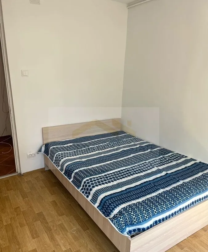 Apartament 3 camere de inchiriat Lujerului 82 mp Centrala proprie