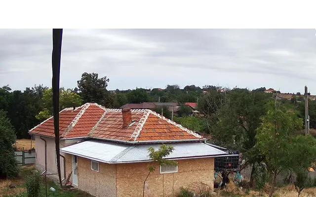 Casa caramida 2 corpuri teren 1740 mp livada - 12 km de Buzau