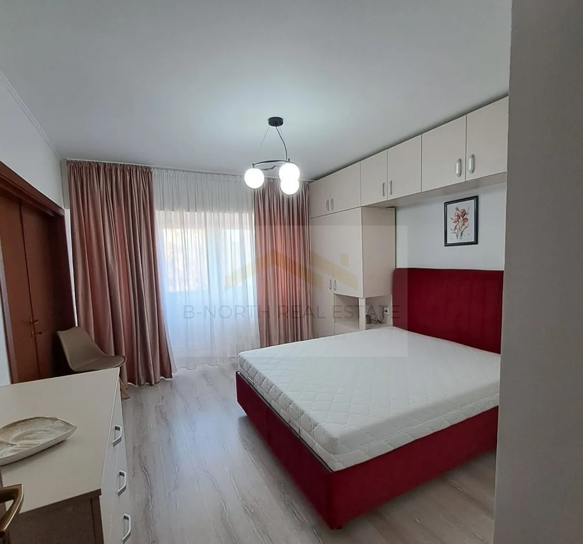 Unirii Apartament 2 camere de inchiriat Bulevardul Unirii Vedere la fantani Metrou