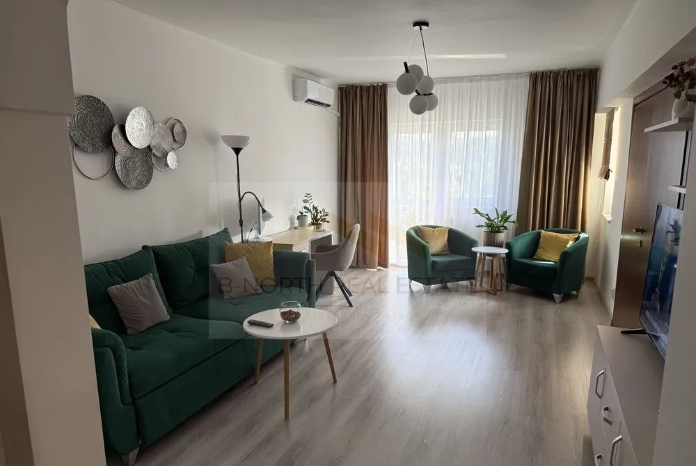 Unirii Apartament 2 camere de inchiriat Bulevardul Unirii Vedere la fantani Metrou