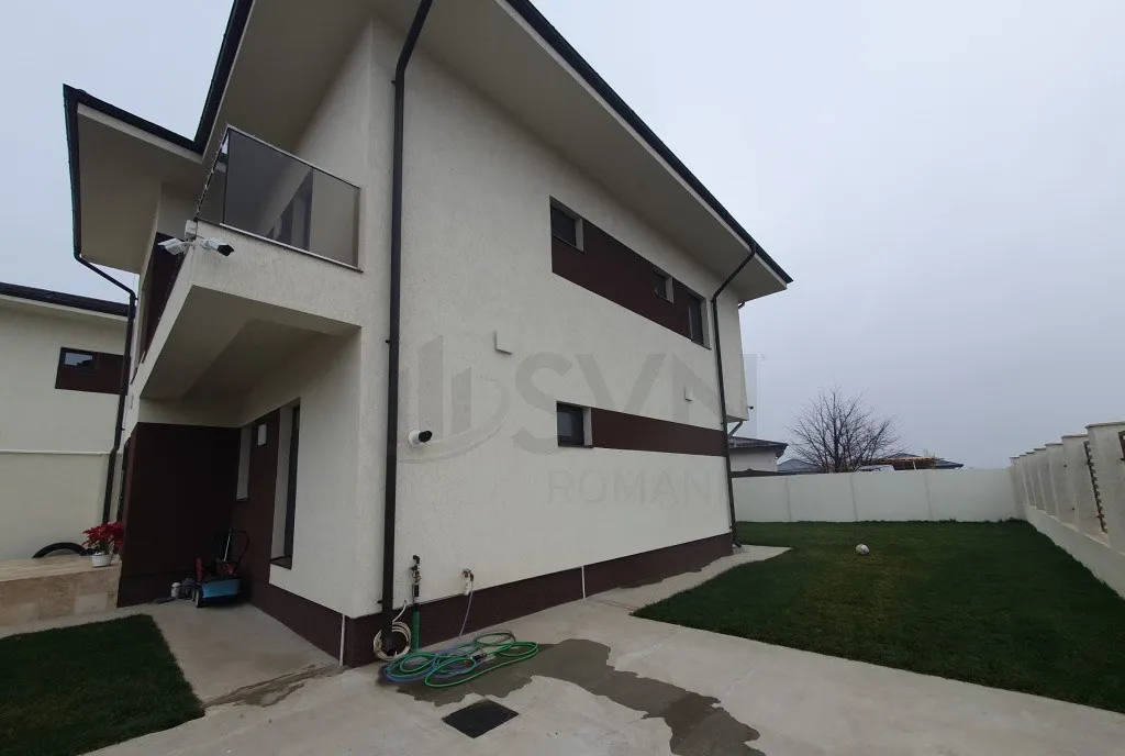 Vila 5 camere Tunari