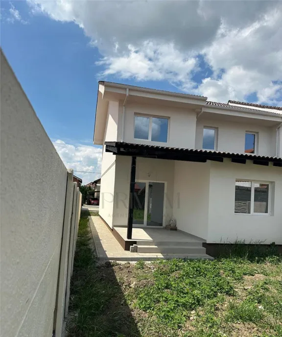 Mosnita zona excelenta 4 camere duplex
