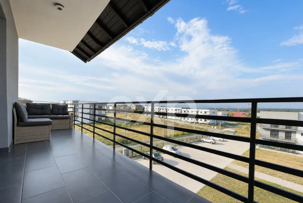 Apartament 3 camere 81 mp 2 bai boxa 12 mp si parcare -