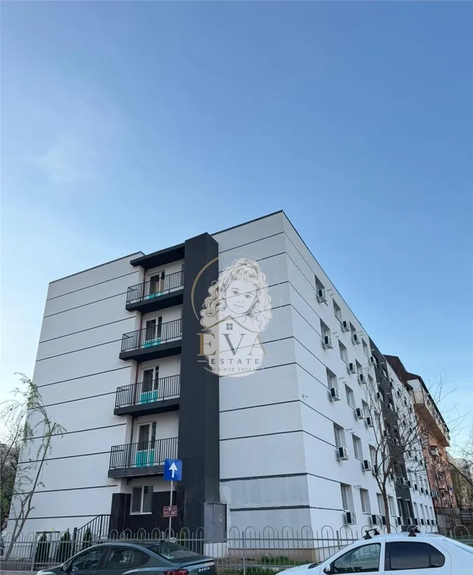 Titan Garsoniera de vanzare Metrou Titan