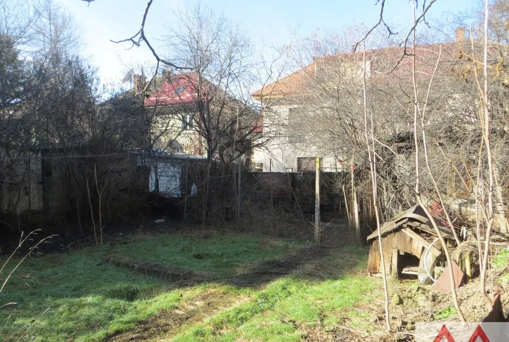 Dristorului Rond Baba Novac Piata Alba Iulia casa teren 538 mp