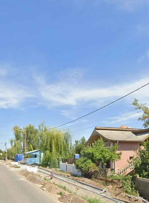 Olt Nicolae Titulescu stradal casa potrivita si pentru spatiu comercial