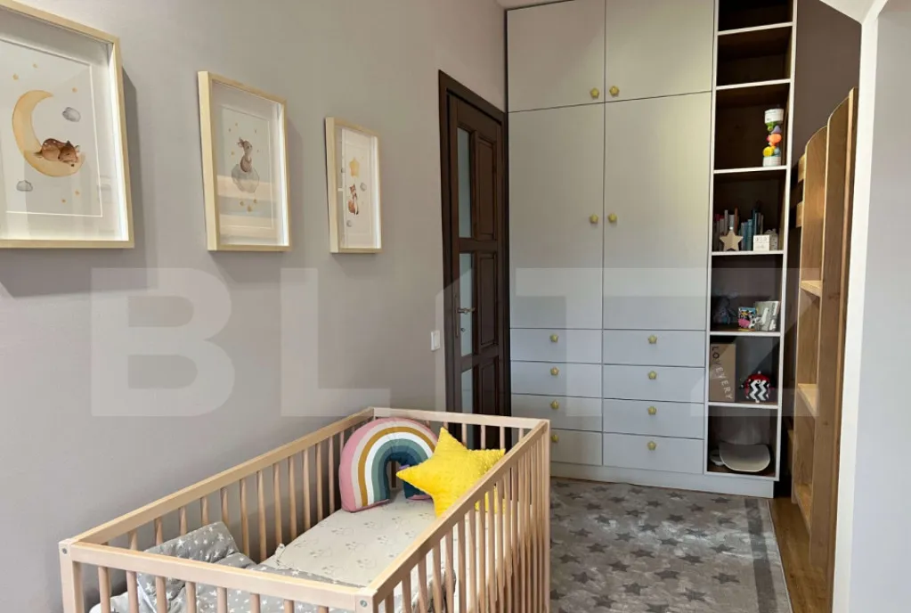 Apartament cu 2 camere etaj intermediar balcon parcare z