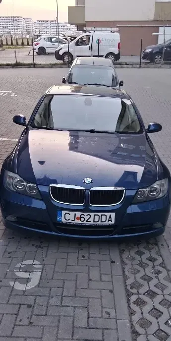 BMW E90 320i auto 4 500 eur