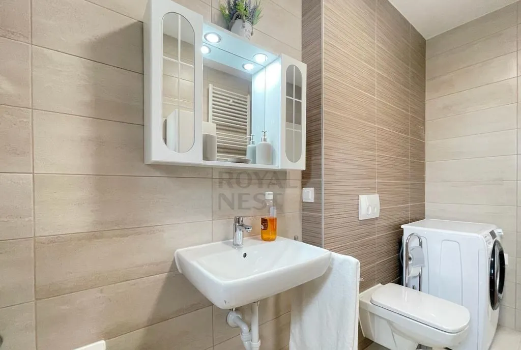 De inchiriat apartament de 2 camere si parcare subterana