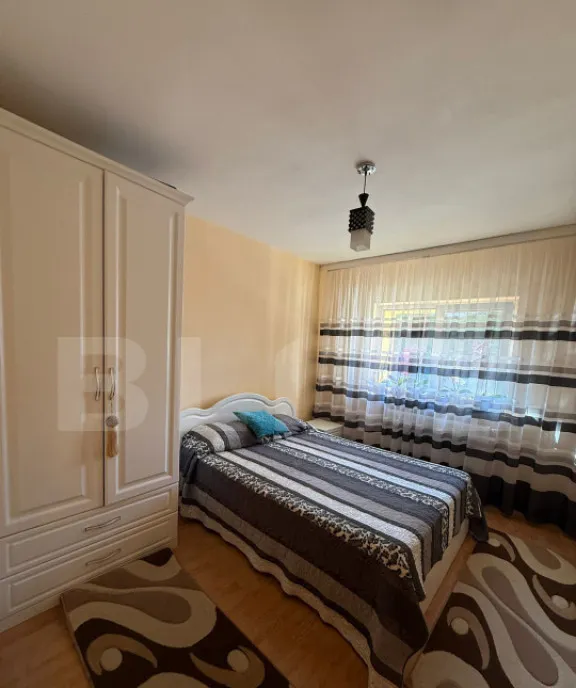 Apartament 3 camere 64 mp cartier Obcini