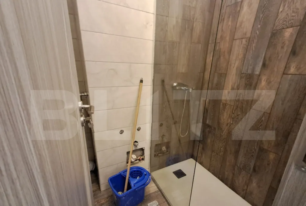 Apartament cu 3 camere complet renovat de vanzare - damb