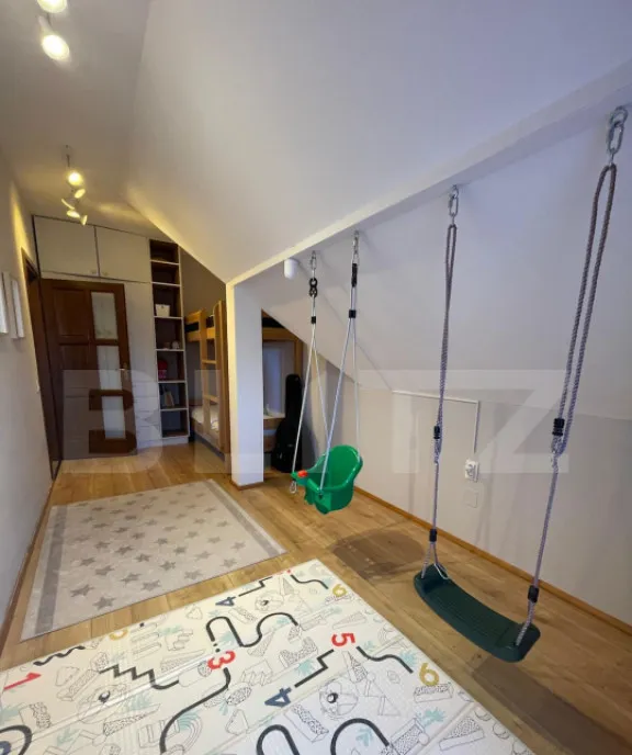 Apartament cu 4 camere 111 mp utili gradina de 160 mp zon