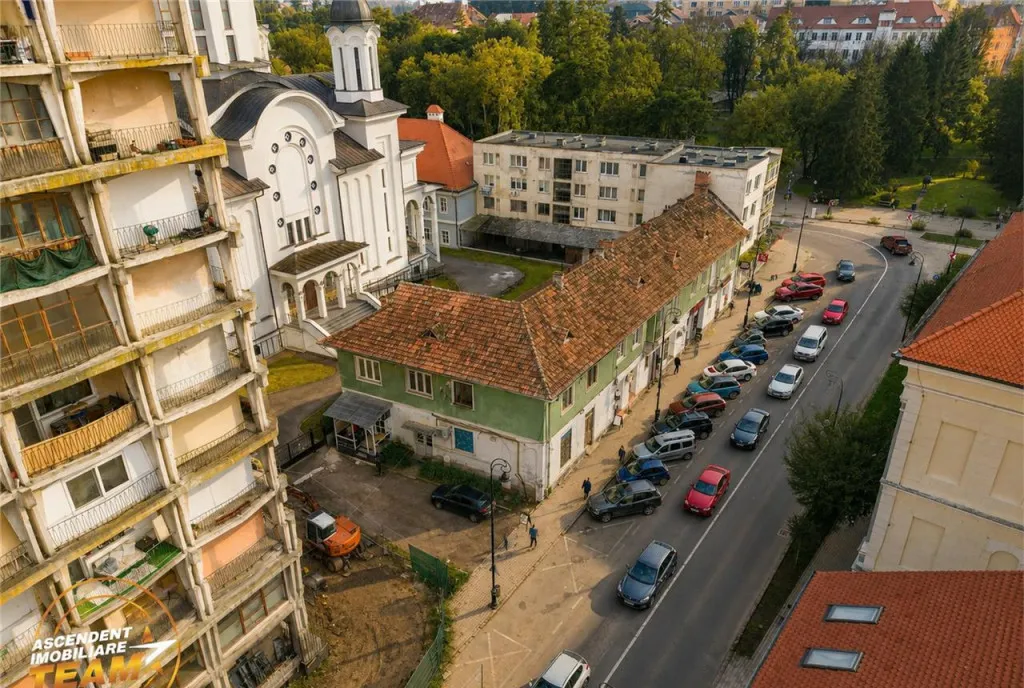 Film Spatiu comercial cu acces facil si vizibilitate Centr