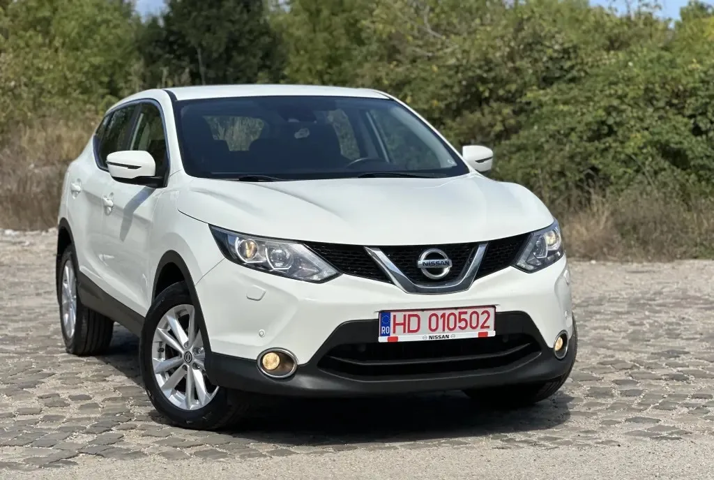 Nissan Qashqai 2WD 1 5 2017 luna 04 navigatie factura fiscal si nr rosii 8 810 eur