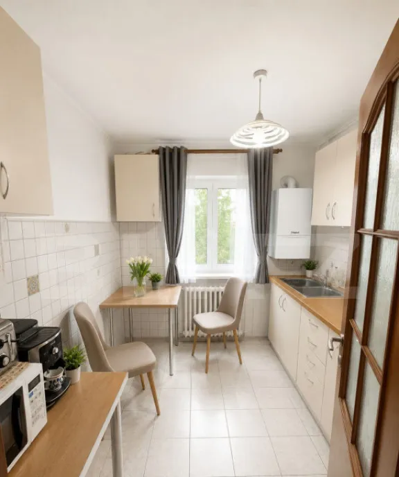 Apartament 3 camere 64 mp mobilat cu garaj si boxa in