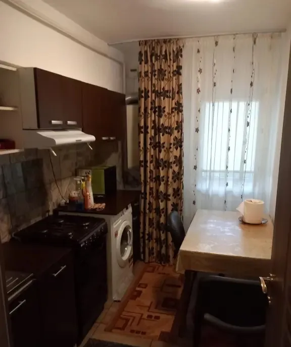 Inchiriez apartament cu o camera zona Progresului