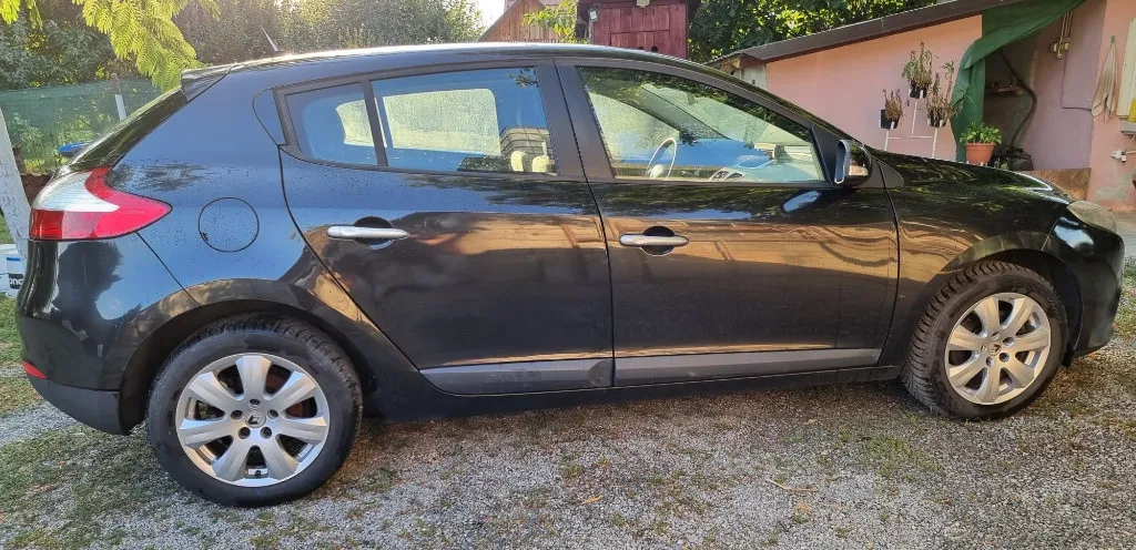 Renault Megane 3 - 2010 3 300 eur