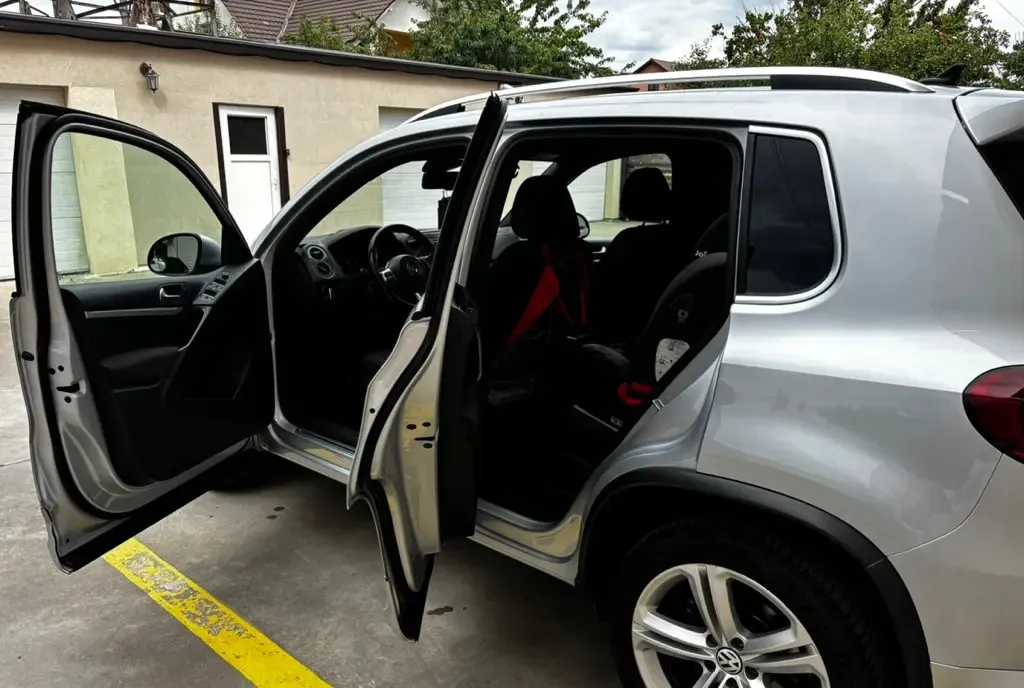 Volkswagen Tiguan Sport amp Style 4Motion 15 200 eur