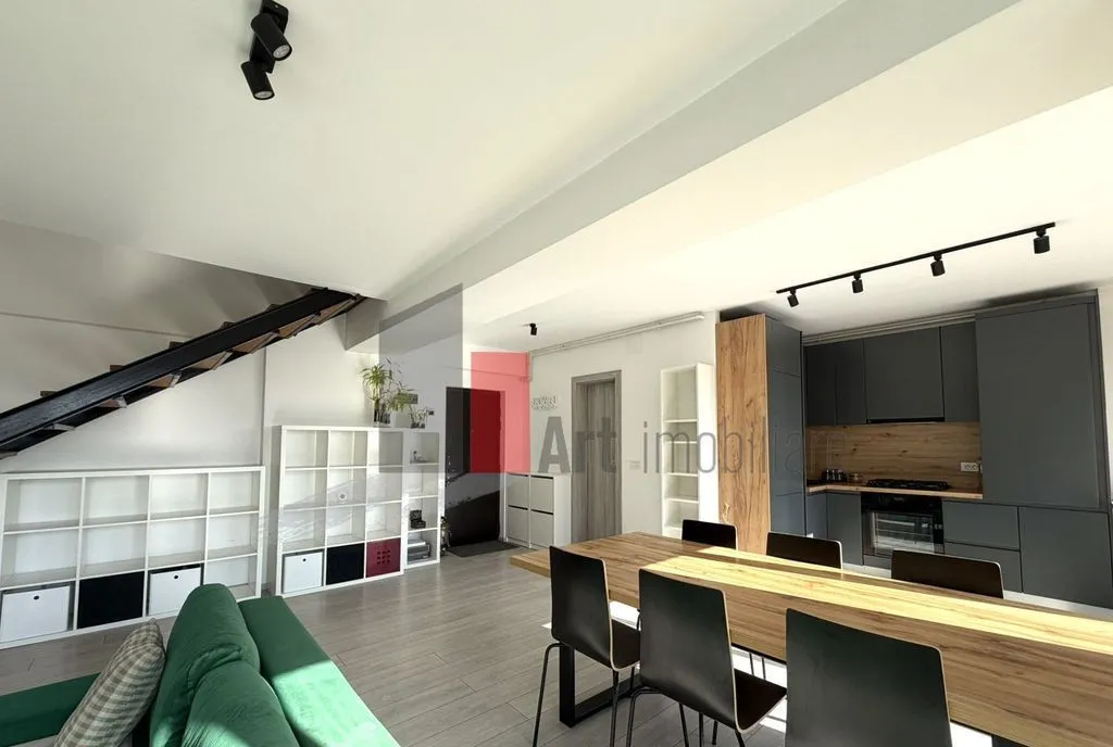 Apartament 3 camere tip Duplex zona Calea Calarasilor/P