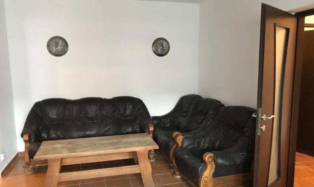 Inchiriere apartament 4 camere calea Mosilor