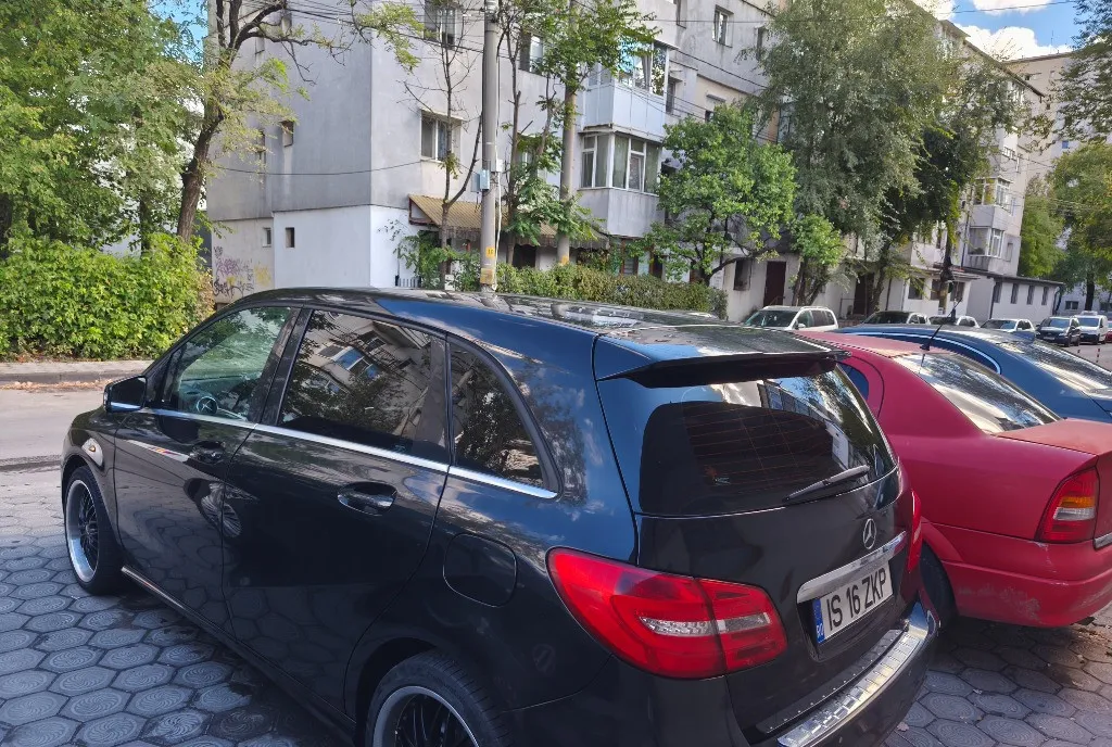 Mercedes B class 1 8 2 500 eur