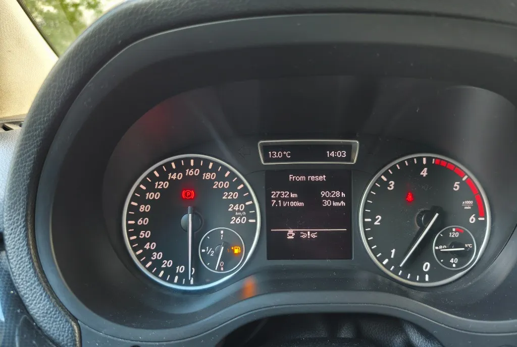 Mercedes B class 1 8 2 500 eur