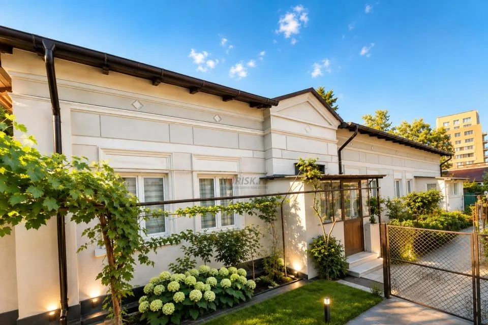 Polona Casa 5 Camere 131MP teren 424mp centrala parcare