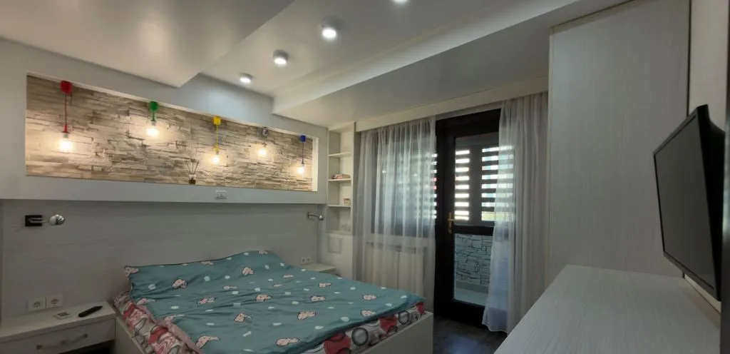 De inchiriat 3 camere Giurgiului Parcare Berceni Resita