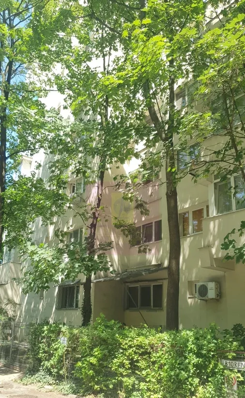 Apartament 3 camere Vergului Morarilor la metrou