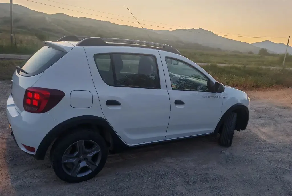 Dacia Sandero Stepway 2019 - 65910 km 7 300 eur